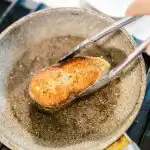 Kāpēc pirms zivju cepšanas pannā ielej citronu sulu: viņi to